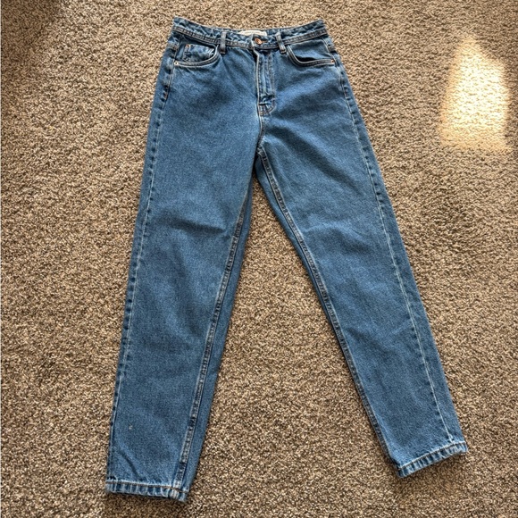 Zara Denim - Zara Women's Classic Blue Straight Leg Jeans